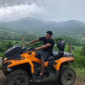 Meet your Posher, Christopher